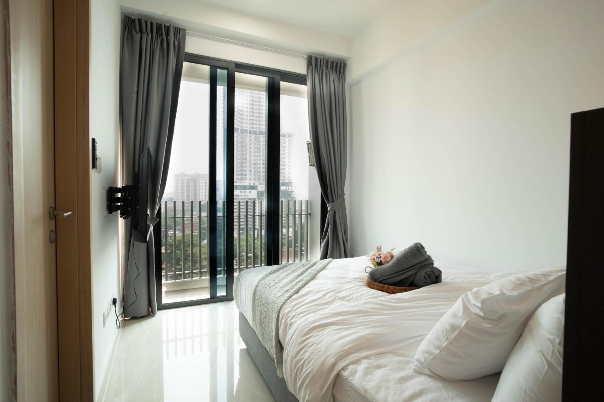 The Colony By Infinitum Best Pool View Klcc Trx Merdeka 118 Kl Tower Kuala Lumpur Exteriör bild